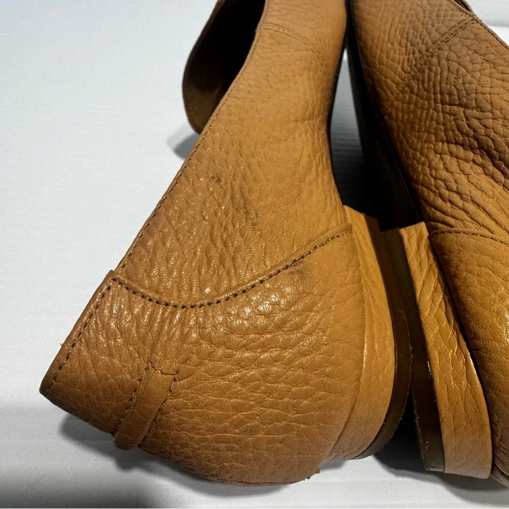 Vionic Noah Tan Leather Pointy Toes Flats Size 7.5 - Picture 13 of 16